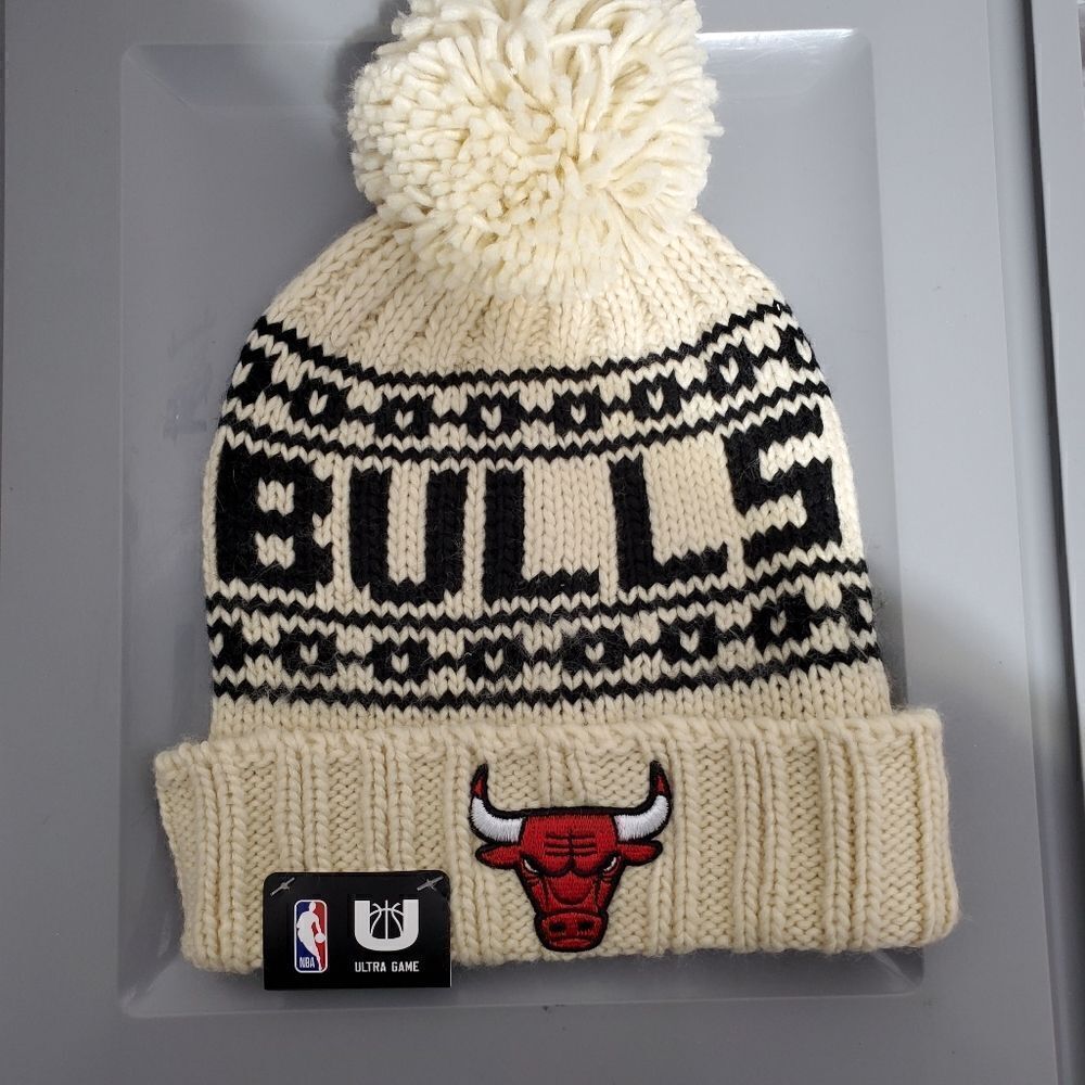 NBA Chicago Bulls Ultra Game Pom Cuffed Beanie Cap Beige/red/BLK Knit Winter Hat